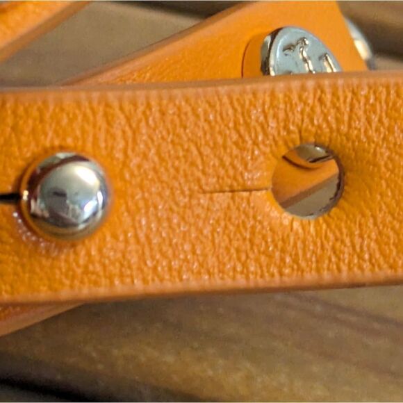 Tory Burch Logo Stud Wrap Bracelet - Picture 4 of 5